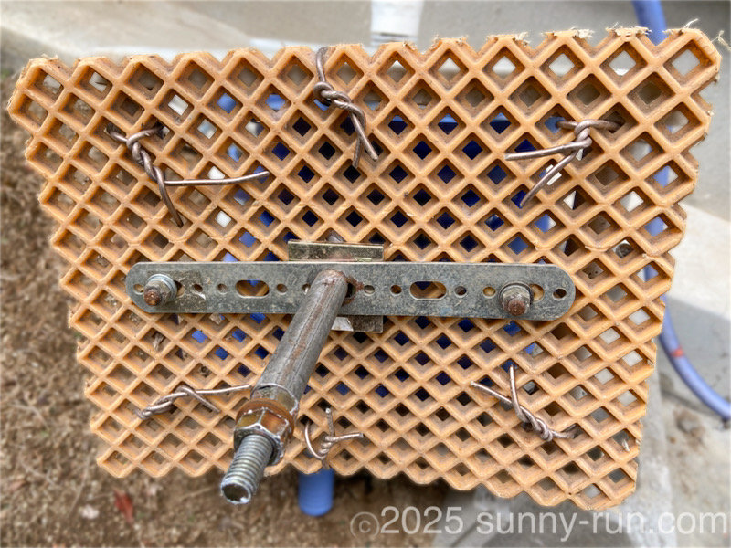 DIYで製作したホースリール回転台の基盤の裏側